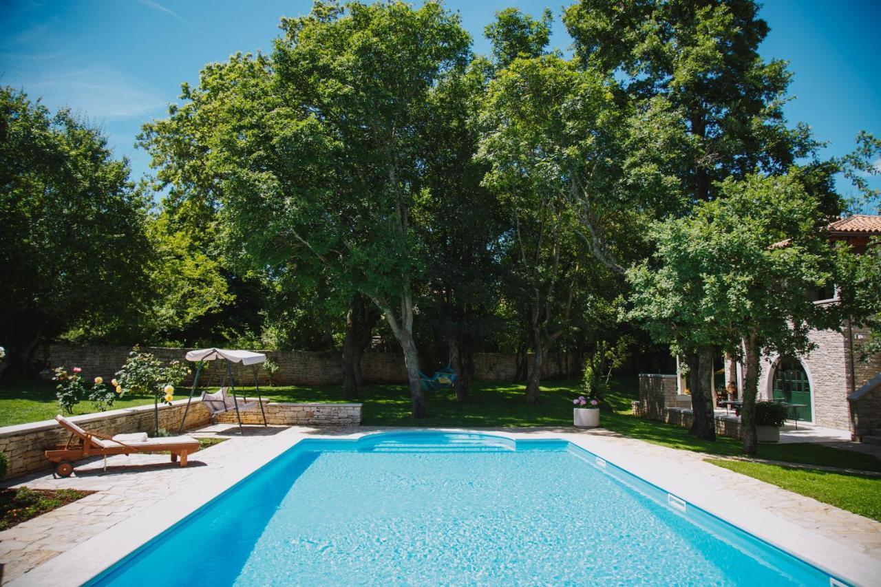 Villa Kringa Tinjan 外观 照片