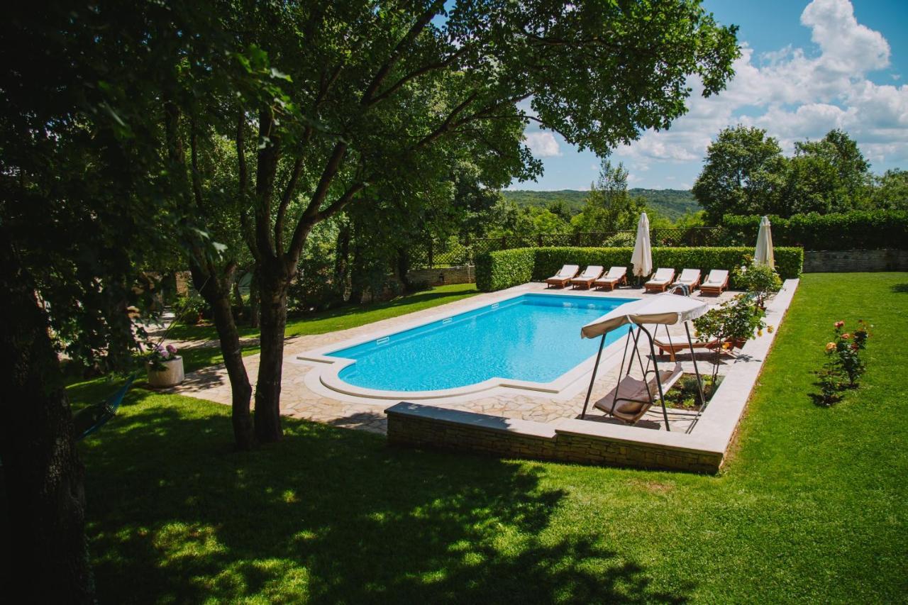 Villa Kringa Tinjan 外观 照片