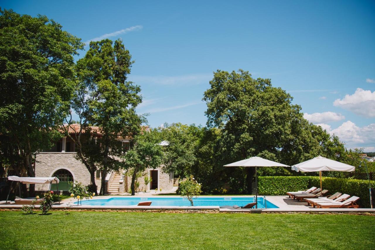 Villa Kringa Tinjan 外观 照片