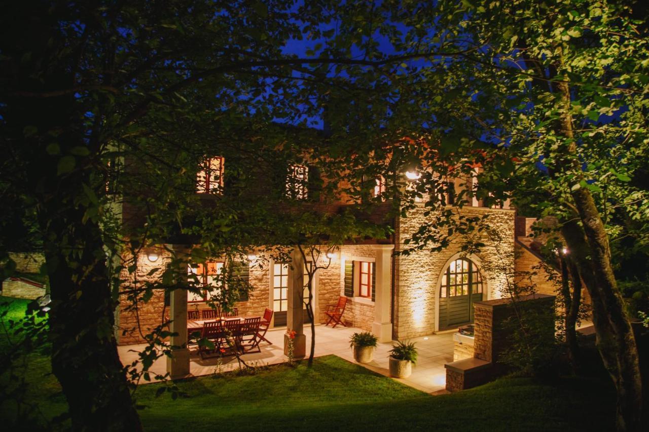 Villa Kringa Tinjan 外观 照片