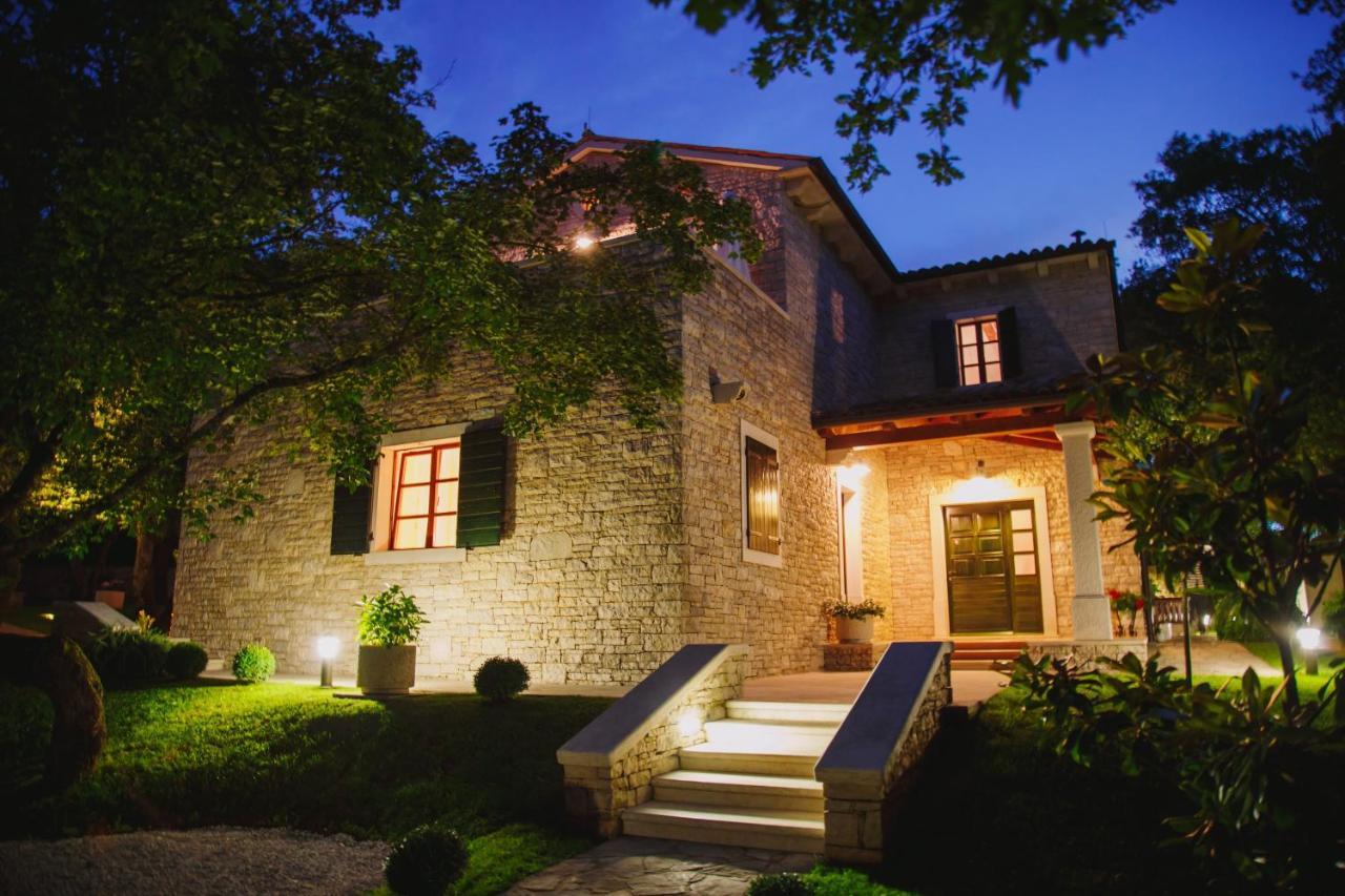 Villa Kringa Tinjan 外观 照片